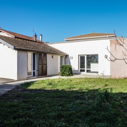  SEBASTIEN COCHE IMMOBILIER : Maison / Villa | DECINES-CHARPIEU (69150) | 94 m2 | 340 000 € 