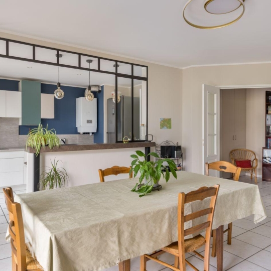  SEBASTIEN COCHE IMMOBILIER : Appartement | BRON (69500) | 102 m2 | 398 900 € 
