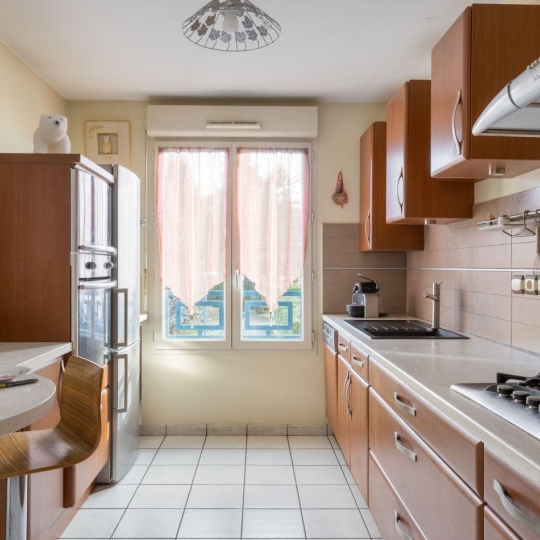  SEBASTIEN COCHE IMMOBILIER : Apartment | MEYZIEU (69330) | 74 m2 | 259 000 € 