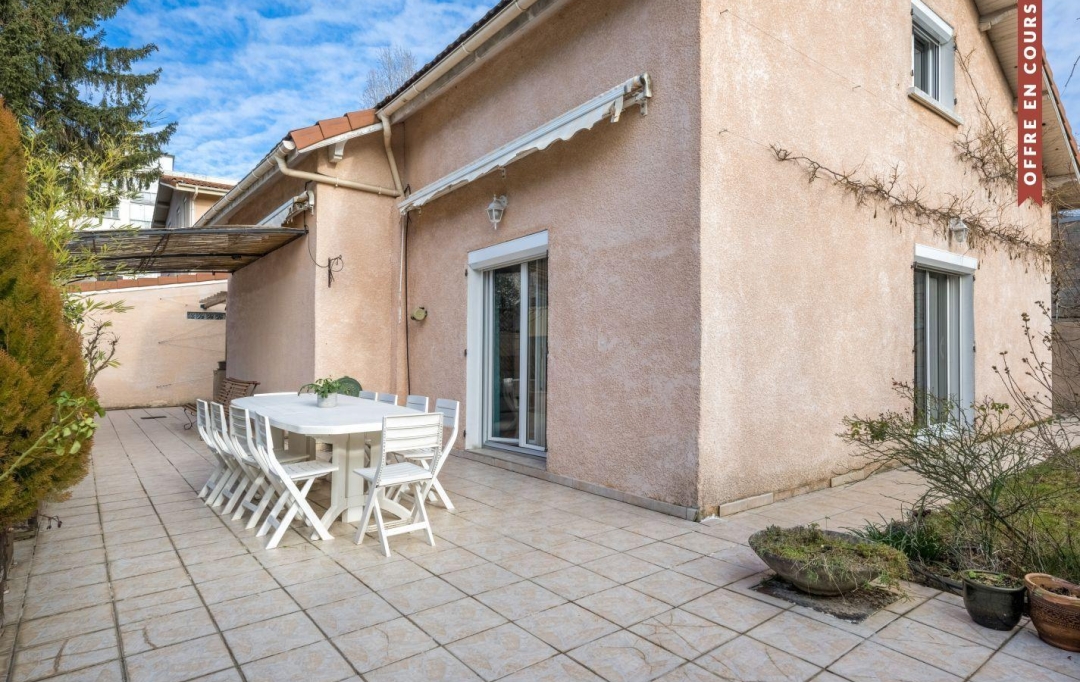 SEBASTIEN COCHE IMMOBILIER : Maison / Villa | DECINES-CHARPIEU (69150) | 135 m2 | 385 000 € 