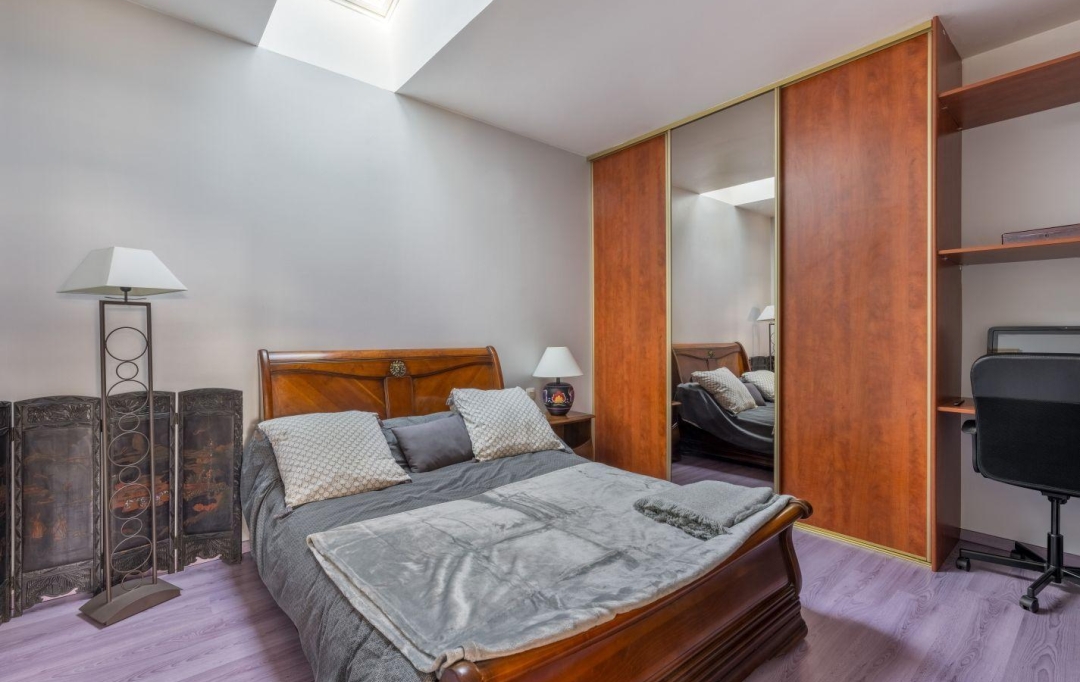 SEBASTIEN COCHE IMMOBILIER : Apartment | DECINES-CHARPIEU (69150) | 384 m2 | 790 000 € 