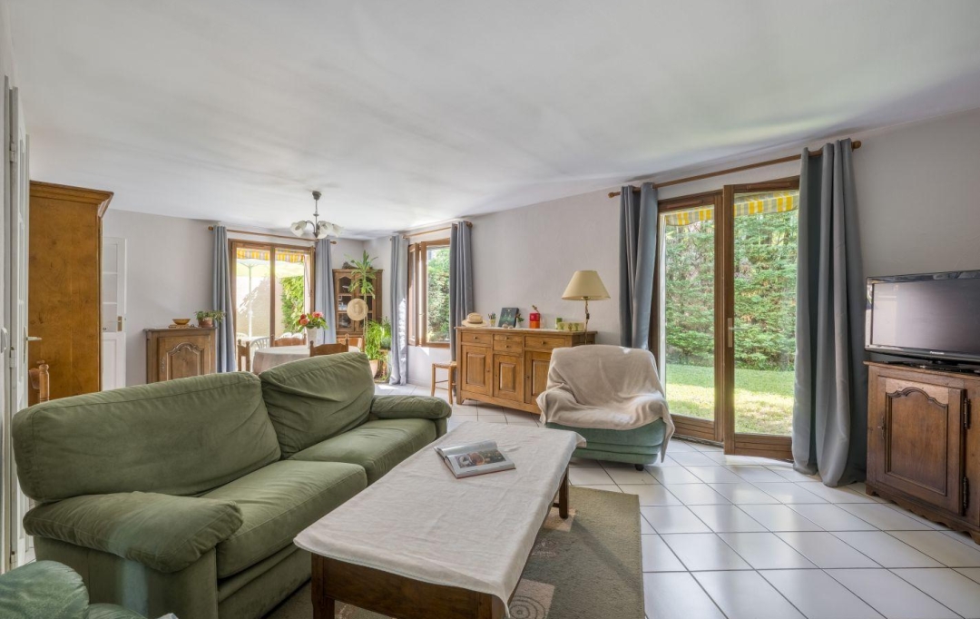 SEBASTIEN COCHE IMMOBILIER : Maison / Villa | GENAS (69740) | 120 m2 | 495 000 € 