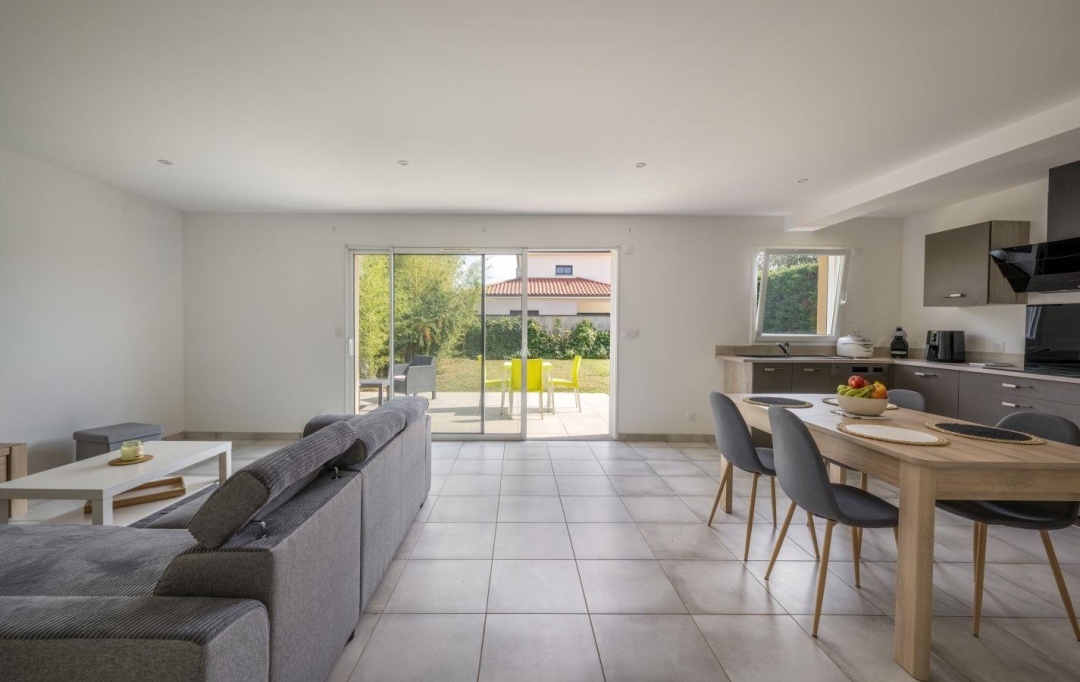 SEBASTIEN COCHE IMMOBILIER : Maison / Villa | CHASSIEU (69680) | 106 m2 | 398 000 € 