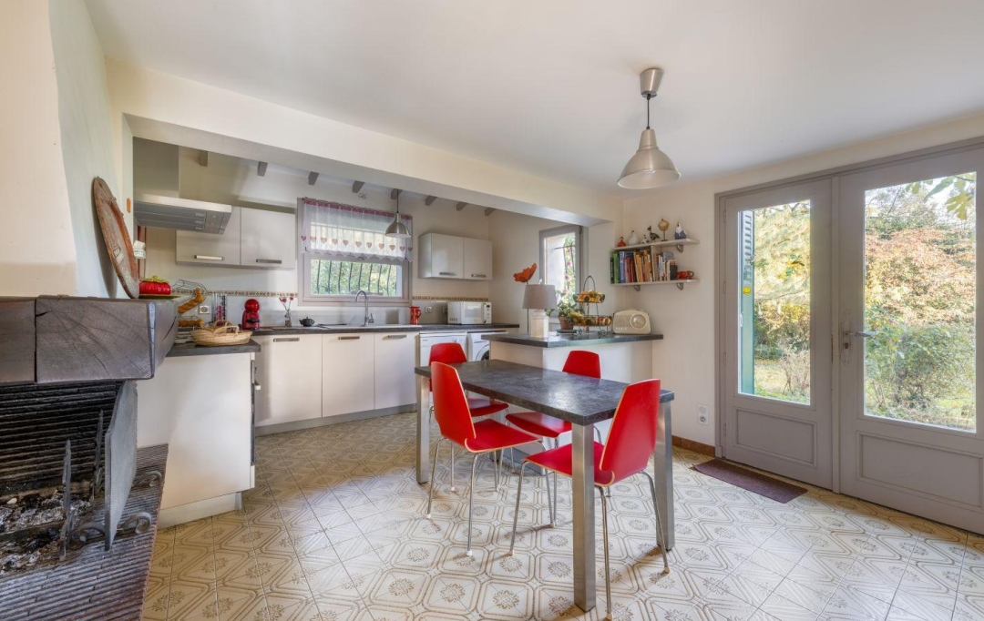 SEBASTIEN COCHE IMMOBILIER : House | SAINT-LAURENT-DE-MURE (69720) | 138 m2 | 330 000 € 