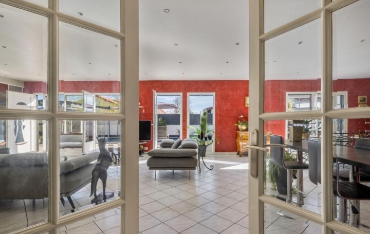  SEBASTIEN COCHE IMMOBILIER Apartment | DECINES-CHARPIEU (69150) | 384 m2 | 790 000 € 