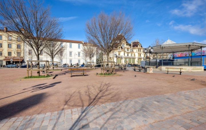  SEBASTIEN COCHE IMMOBILIER Autres | LYON (69008) | 41 m2 | 220 000 € 