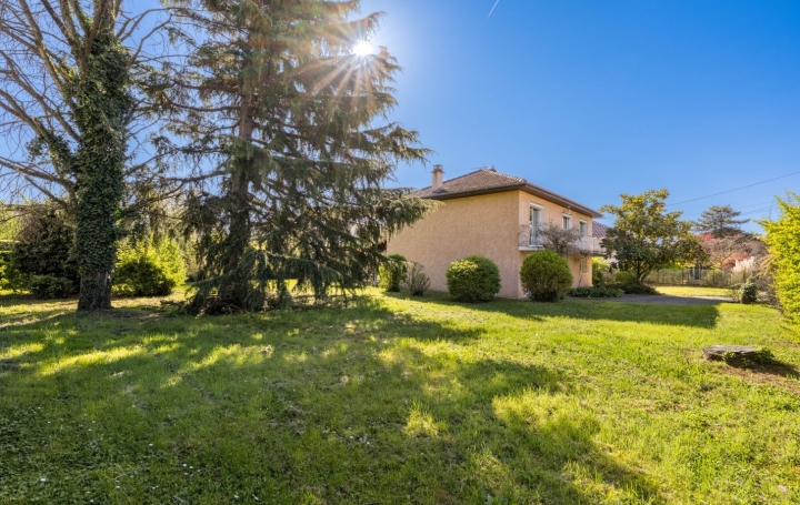 Maison CHASSIEU 165 m2 480 000 € Maison CHASSIEU 165 m2 480 000 €